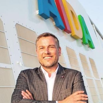 Alexander-Ewig-Speaker-Circlence